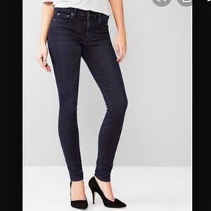 Gap resolution true skinny dark wash jeans size 25